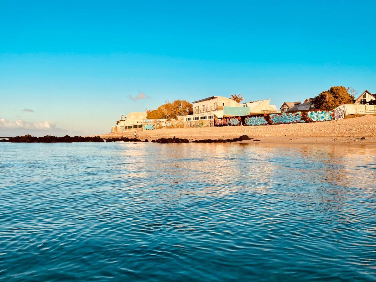 Villa Maimouna Les Pieds Dans L'Eau Saint Pierre Exterior photo
